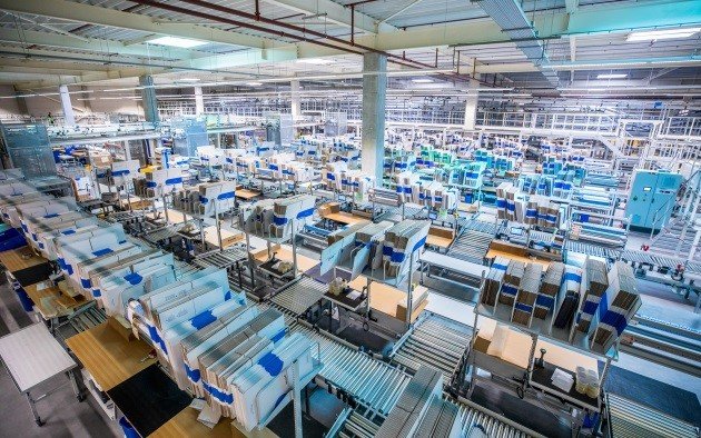 bol.com fulfillment center customer case video